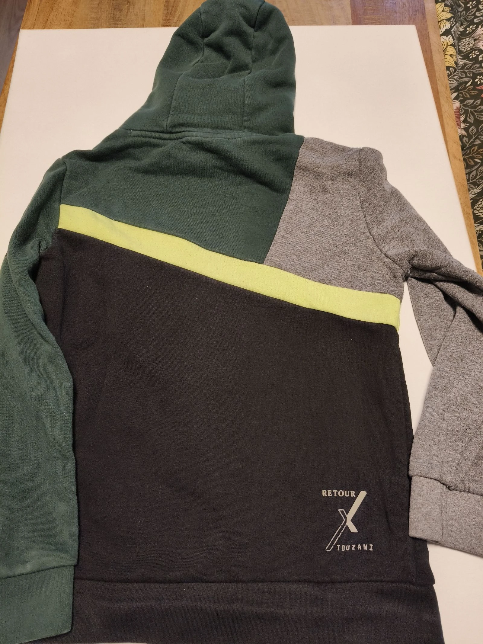 Pull Retour Touzani taille 134/140 – photo 6